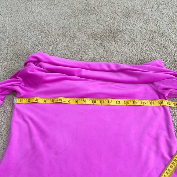 LILLY PULITZER Size M Belinda off the shoulder / one shoulder velour sweatshirt - Picture 11 of 12